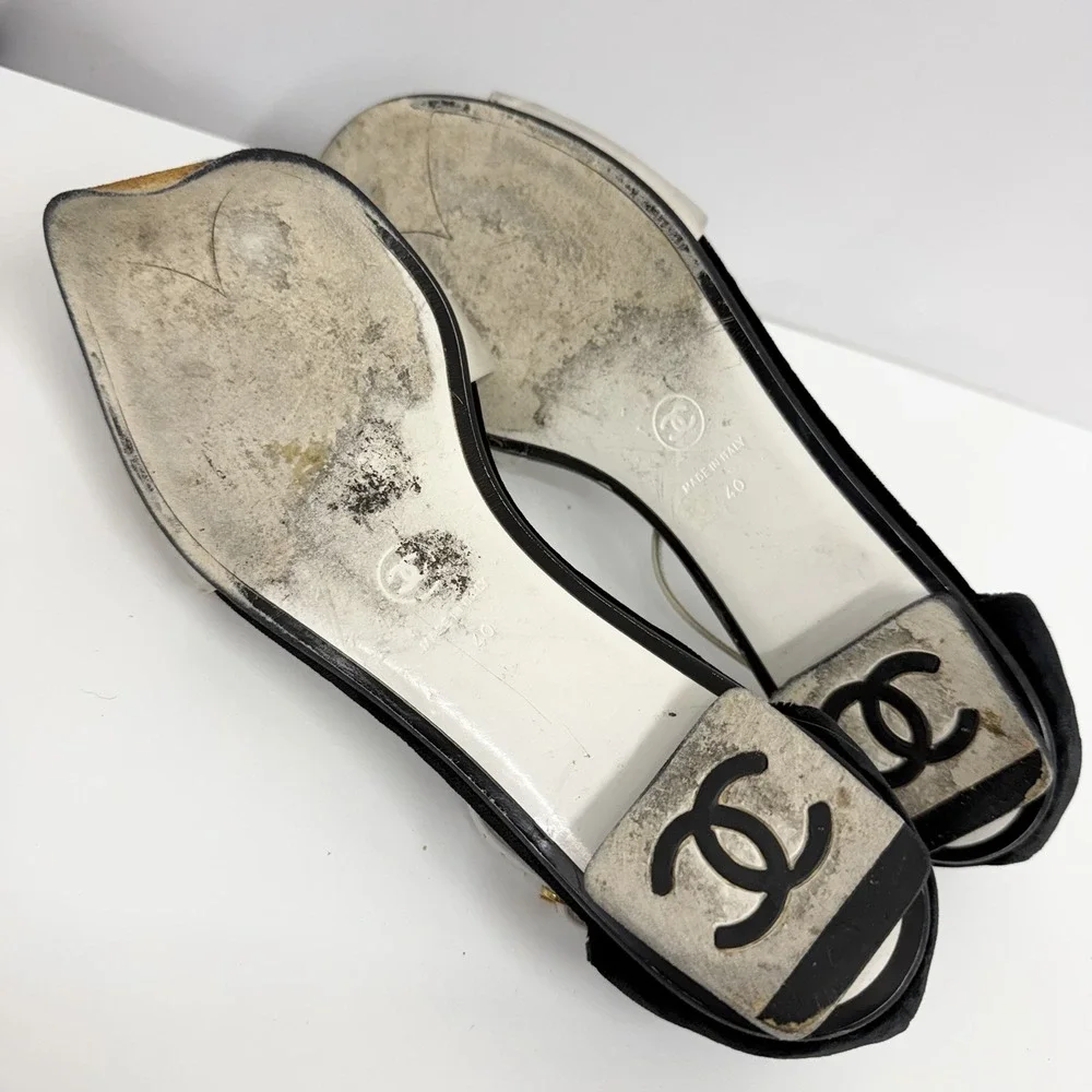 CHANEL size 40